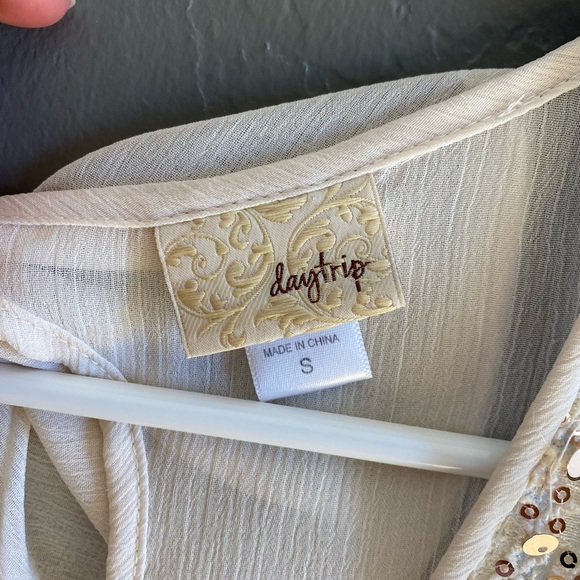 Sparkly Blouse - Picture 2 of 3